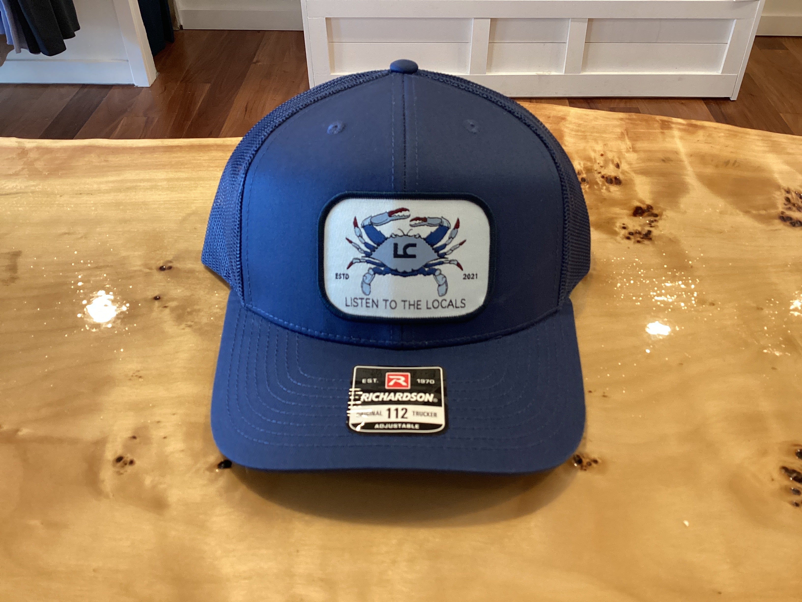 “Listen to Locals" Crab Hat in Medium Blue