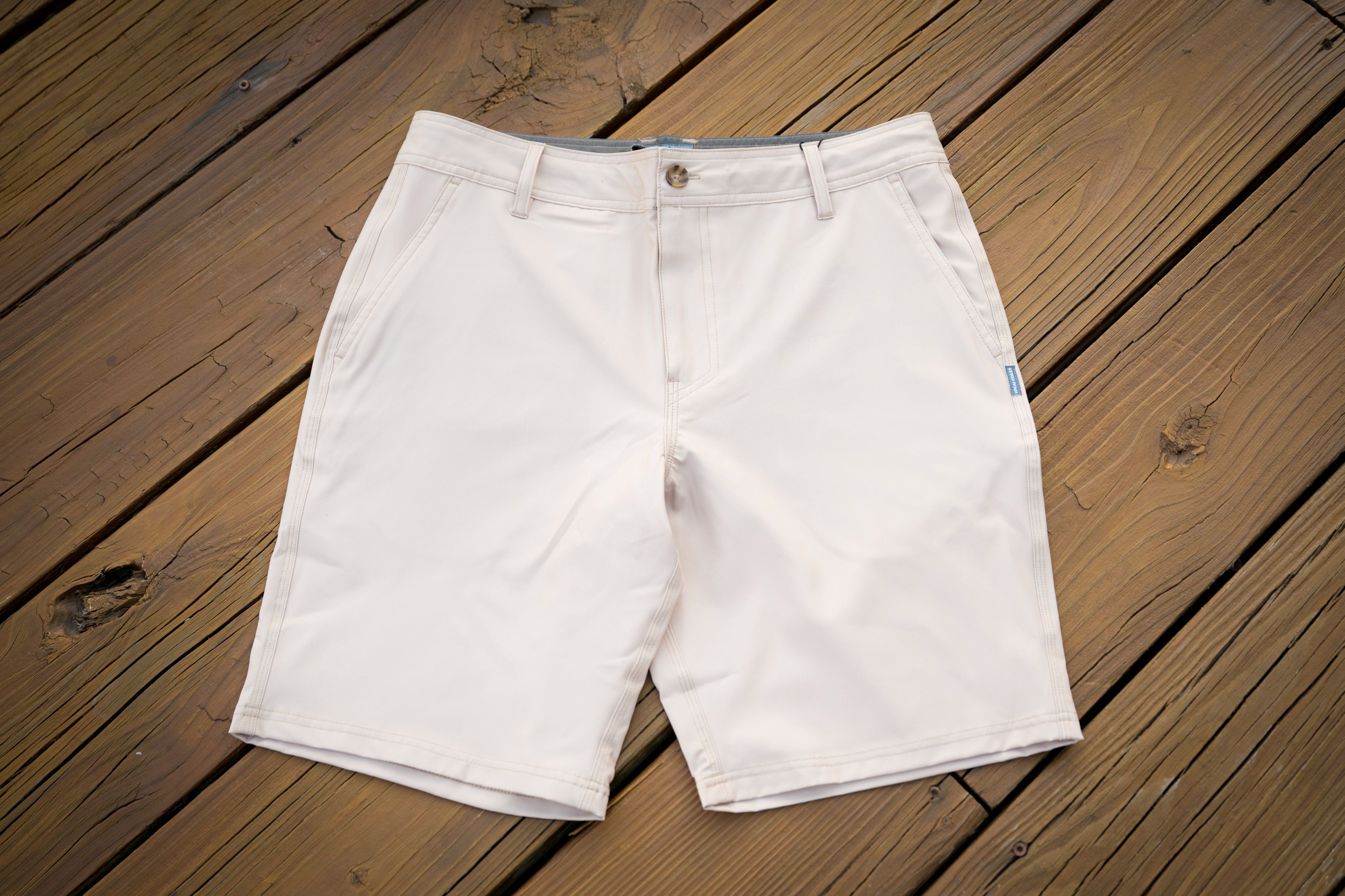 The Drift Shorts in Khaki